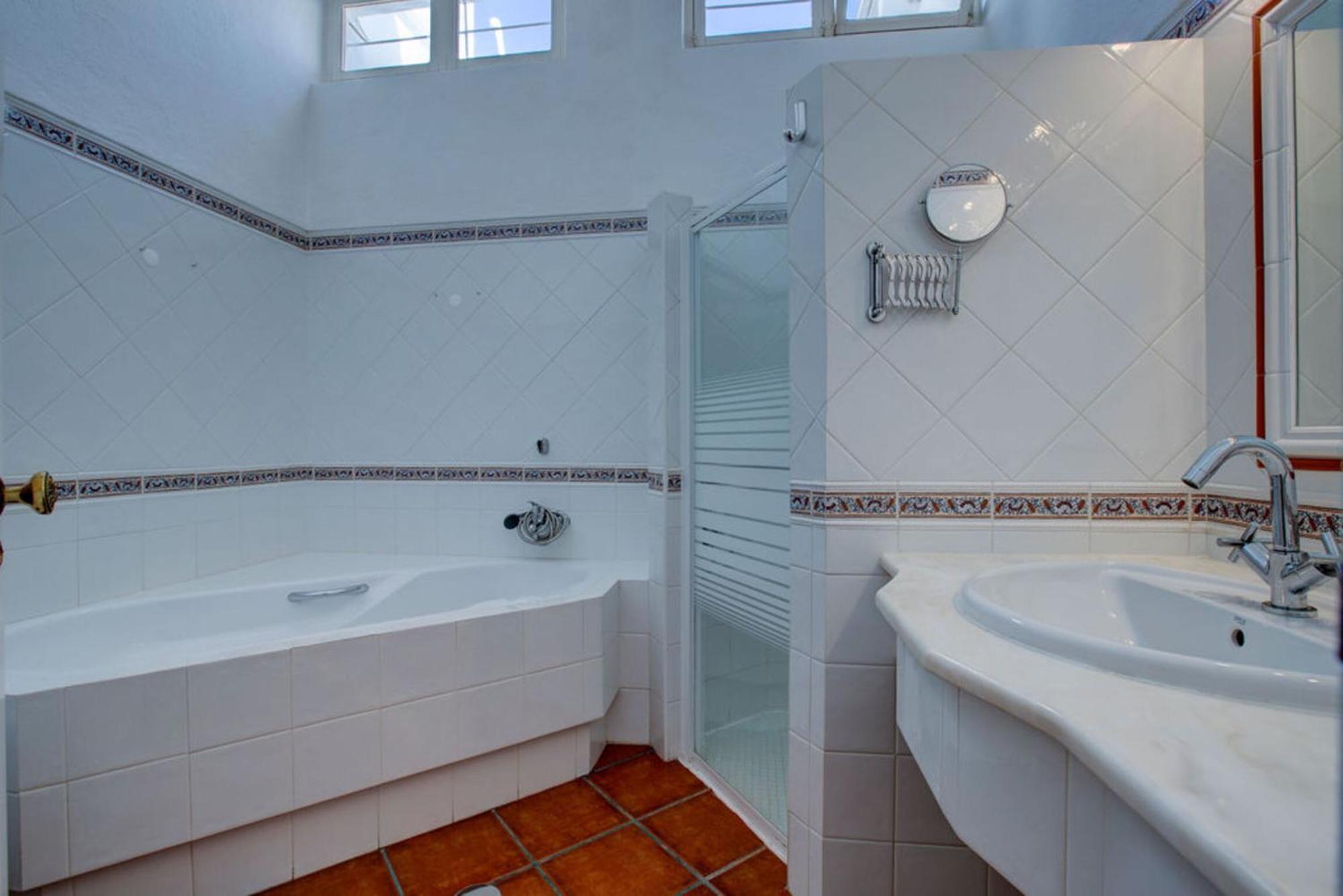 Villa Barlavento - Stunning 4-Bedroom Villa With Tennis Court Карвоейро Екстериор снимка